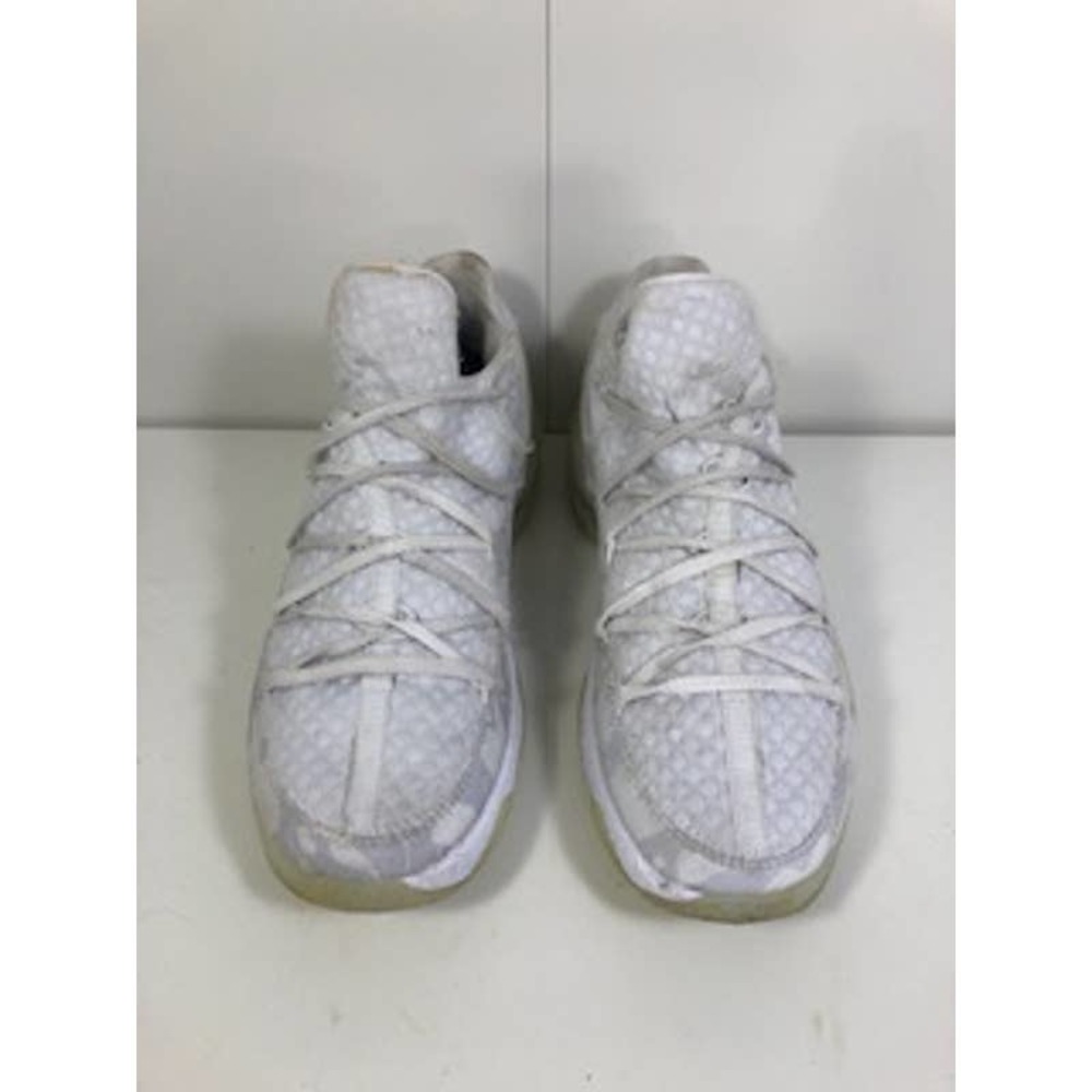Nike LeBron James XVII 17 CD5007 103 Low Top Sneakers White Pure Platinum  US 11